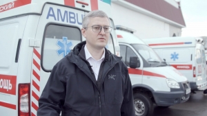 Владимир Солодов поздравил сотрудников скорой помощи с профессиональным праздником