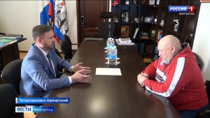 Константин Брызгин пообщался с представителем общественной организации дорожников