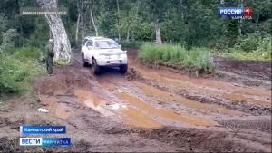 Спасатели 5 часов искали застрявший на  Карымшинских источниках  автомобиль
