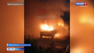 Ночью в районе Садового переулка в краевой столице загорелся автомобиль