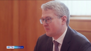 Правительство края готовит целевую программу обучения в вузах Санкт-Петербурга