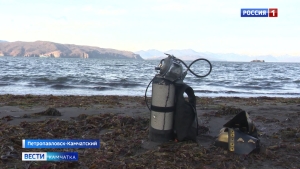 Водолазы-спасатели провели тренировочные погружения в бухте Малая лагерная