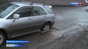 ГТРК &laquo;Камчатка&raquo; &laquo;Тротуарная болезнь&raquo; отступает: дорожные службы взялись за ямочный ремонт
