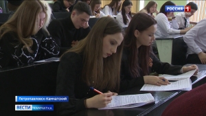 В Петропавловске прошла пятая народная олимпиада "Ни шагу назад!"