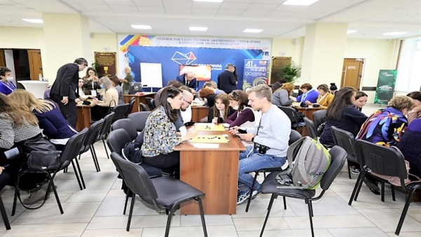 В краевой столице прошел мастер-класс по игре в го
