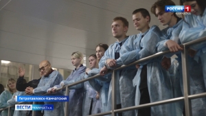 Экскурсии для школьников и студентов проводят в рыболовецком колхозе имени Ленина