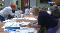 Камчатские волонтеры серебряного возраста шьют экологичные шопперы