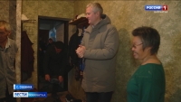 19 семей сгоревшего многоквартирного дома в селе Седанка получили новое жилье