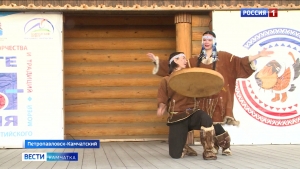 В краевой столице стартовал VI Межрегиональный фестиваль "Золотые родники"