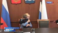 Во время визита на Камчатку вице-спикер Госдумы Ирина Яровая встретилась с семьёй Хасбиуллиных