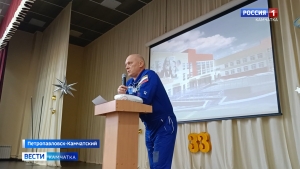 Олег Артемьев встретился с учениками 33 школы Петропавловска