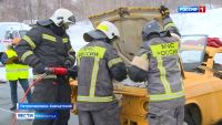 На Камчатке спасатели МЧС провели соревнования по ликвидации последствий дорожно‑транспортных происшествий.
