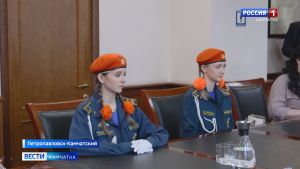 Ученицы Камчатских кадетских классов получили медали &laquo;За проявленное мужество&raquo;