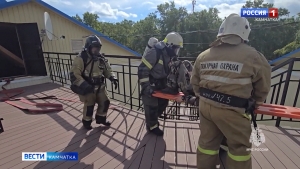 Камчатские пожарные провели тренировку в Паратунском доме-интернате для престарелых
