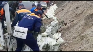 Камчатские спасатели помогут бороться с паводками в Амурской области