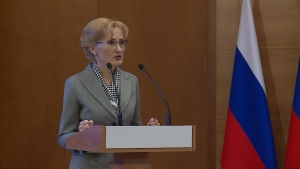 Ирина Яровая поздравила сотрудников скорой помощи с профессиональным праздником