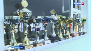 Воспитать будущих чемпионов !