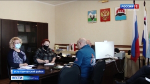 Василий Логинов встретился с руководителями поселений Усть-Камчатского района