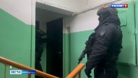 Около 11 тонн рыбы и не менее 400 килограмм икры изъяли из незаконного цеха