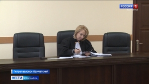 Продолжается расследование уголовного дела о незаконной перевозке красной икры