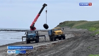 Большую уборку провели на побережье Охотского моря
