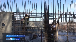 Строители залили фундамент под здание новой школы